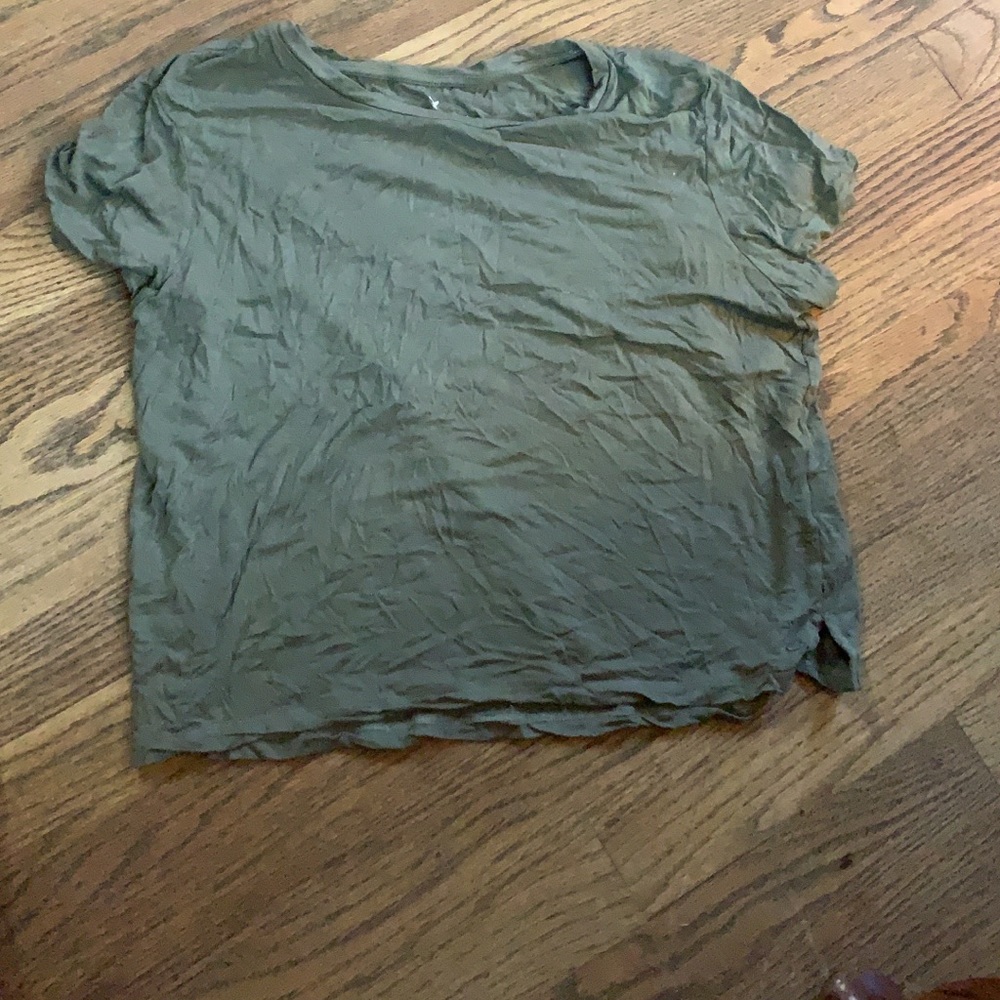 american eagle cropped top